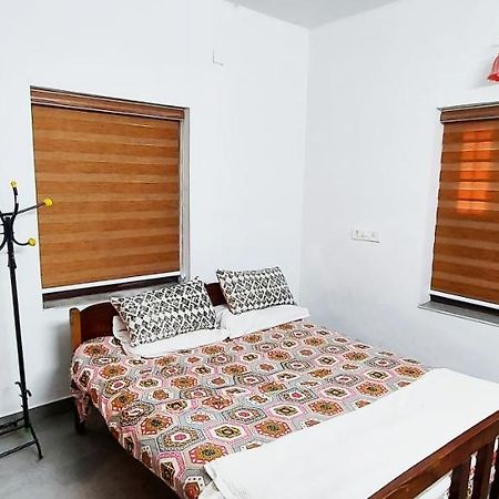 Forestay -3 Bhk Villa Kochi Pallipuram Bagian luar foto